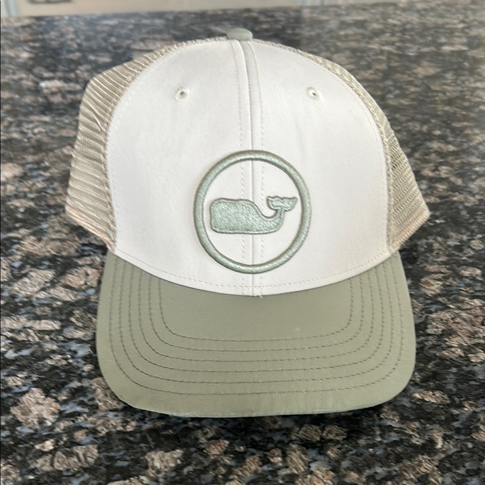 VINEYARD VINES WHALE DOT TRUCKER HAT